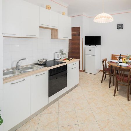 Apartments Marcan ポレッチ エクステリア 写真