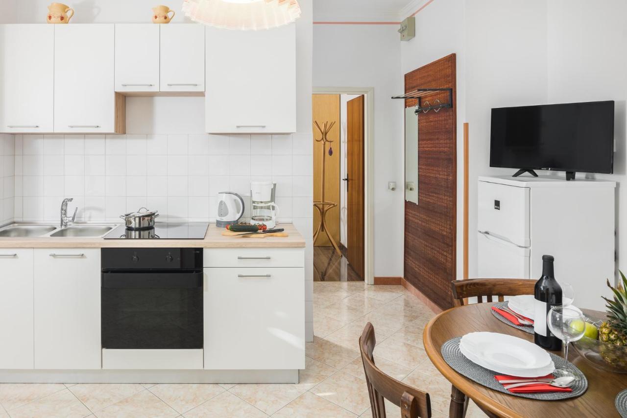 Apartments Marcan ポレッチ エクステリア 写真