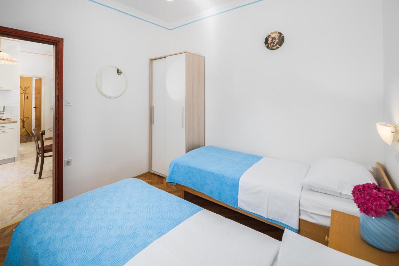 Apartments Marcan ポレッチ エクステリア 写真