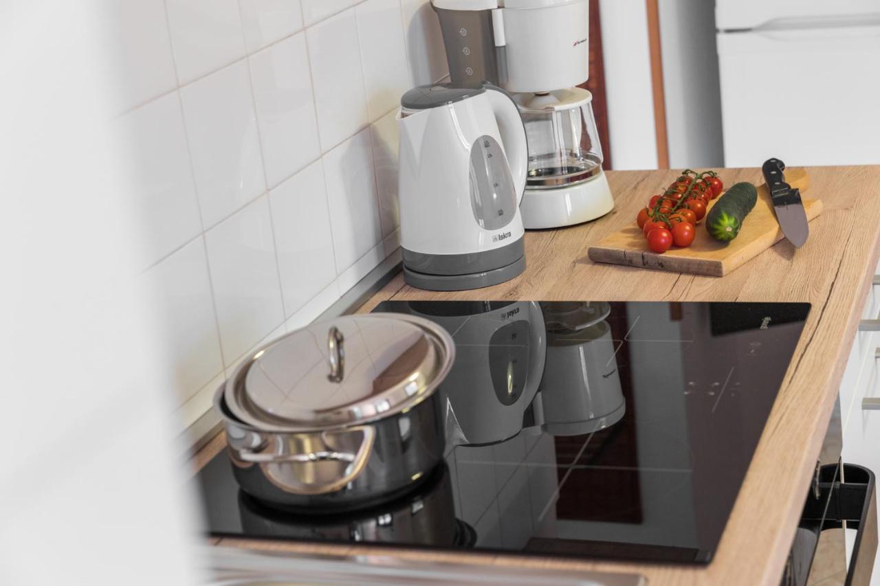 Apartments Marcan ポレッチ エクステリア 写真